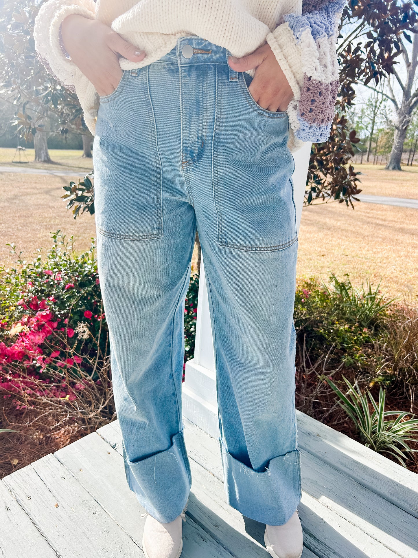 Wide Leg Cuffed Jeans